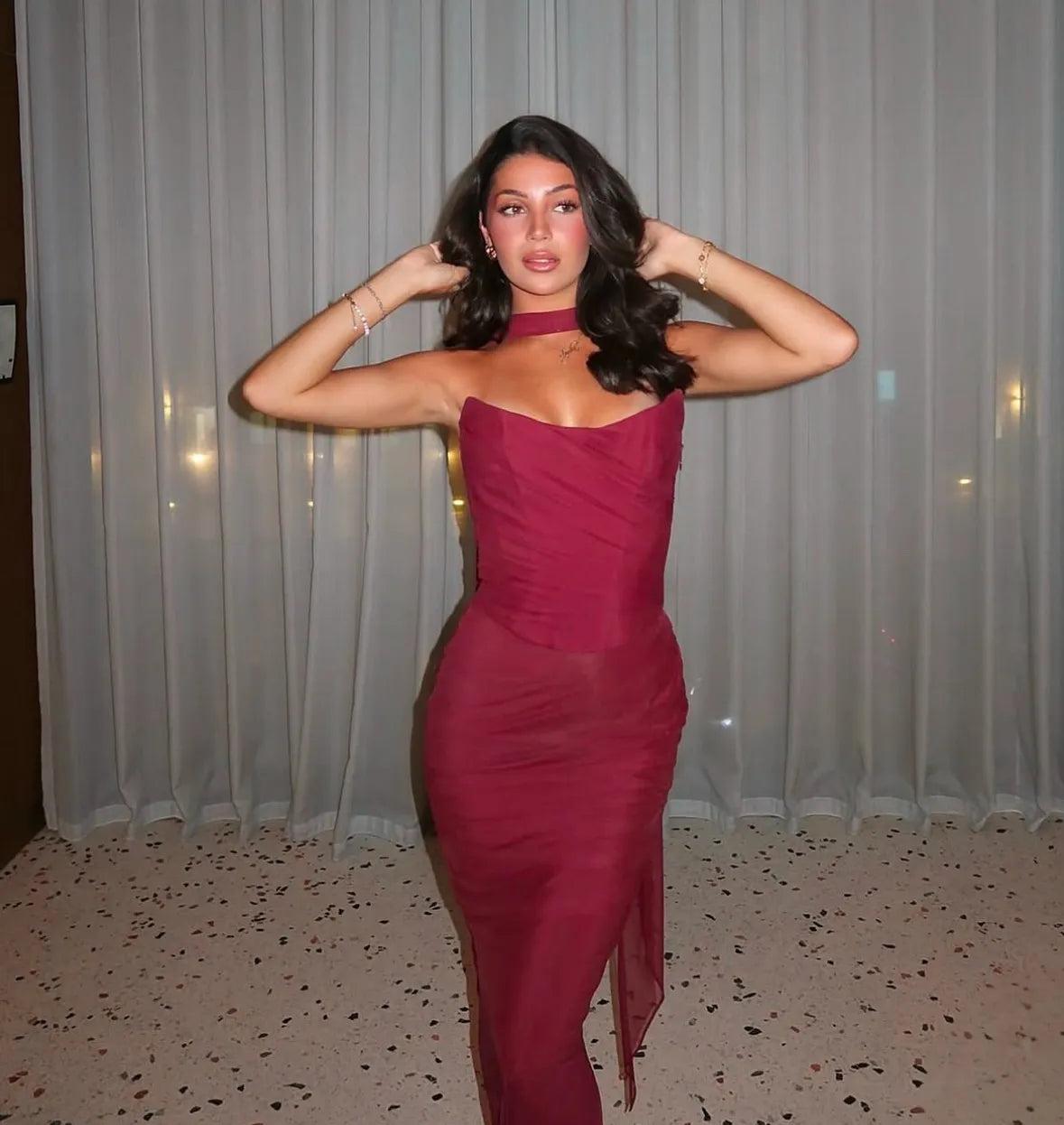 Lucia - Elegante vestido Burdeos