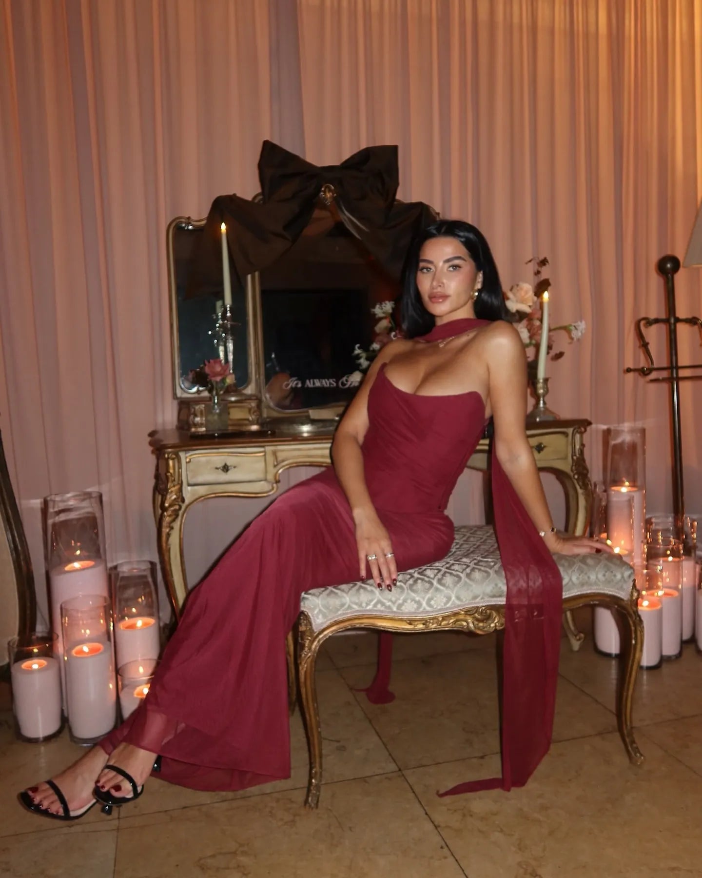Lucia - Elegante vestido Burdeos