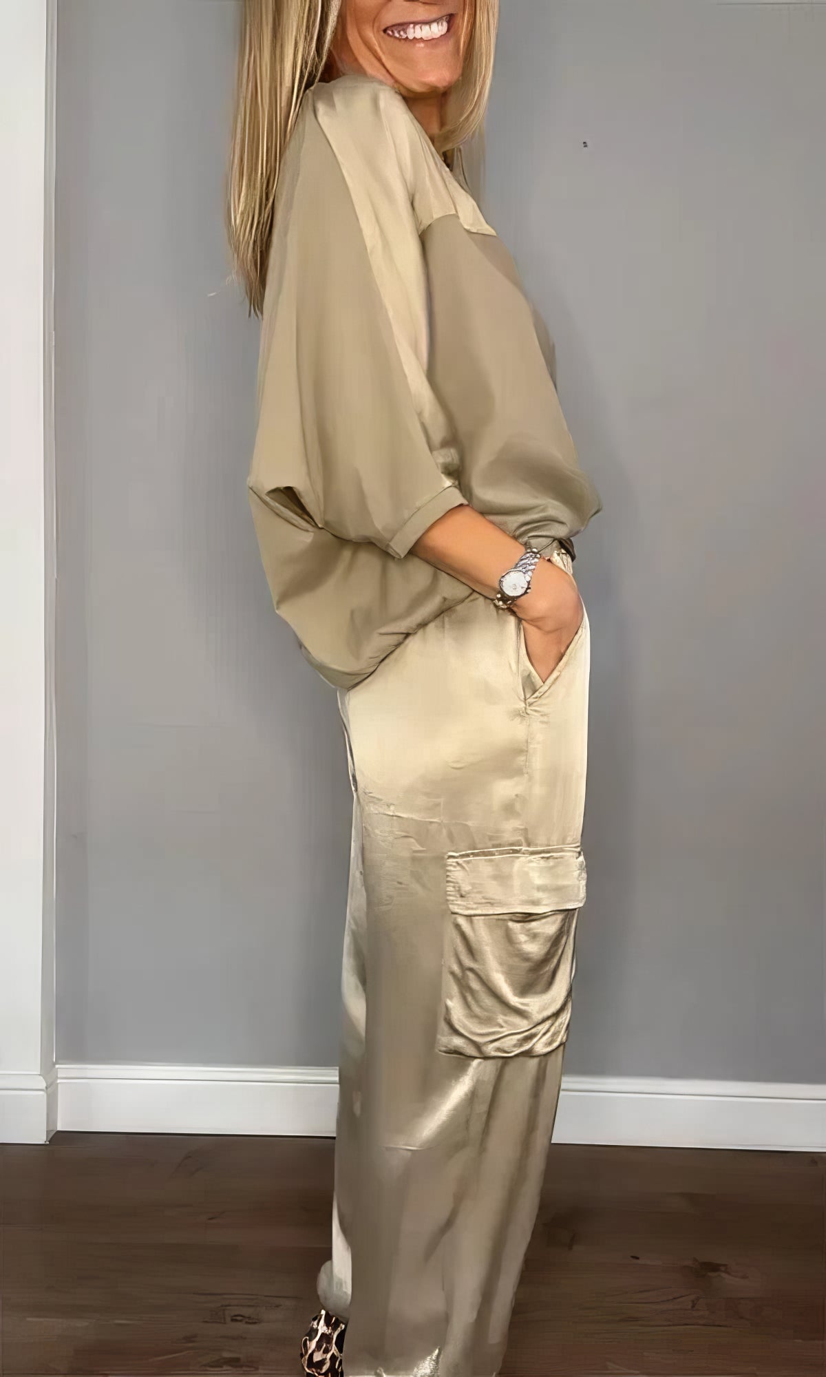 Conjunto de Satén Elegante de Dos Piezas con Blusa y Pantalón