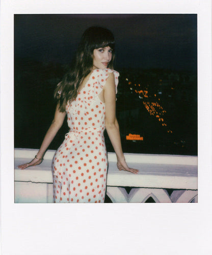 Nia- Vestido blanco lunares rojos