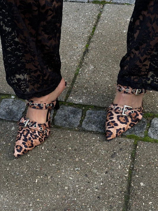 Leopard pumps