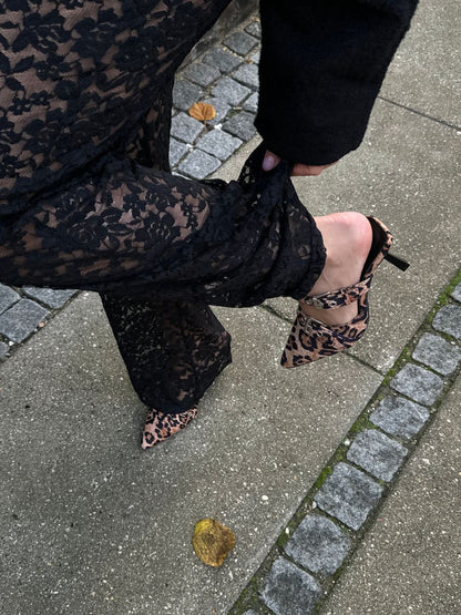 Leopard pumps
